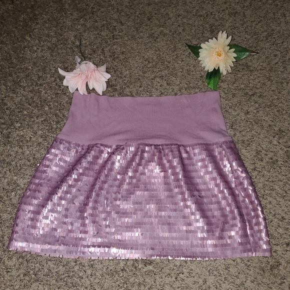 New BEBE SKIRT VERY BEAUTIFUL - Picture 4 of 5